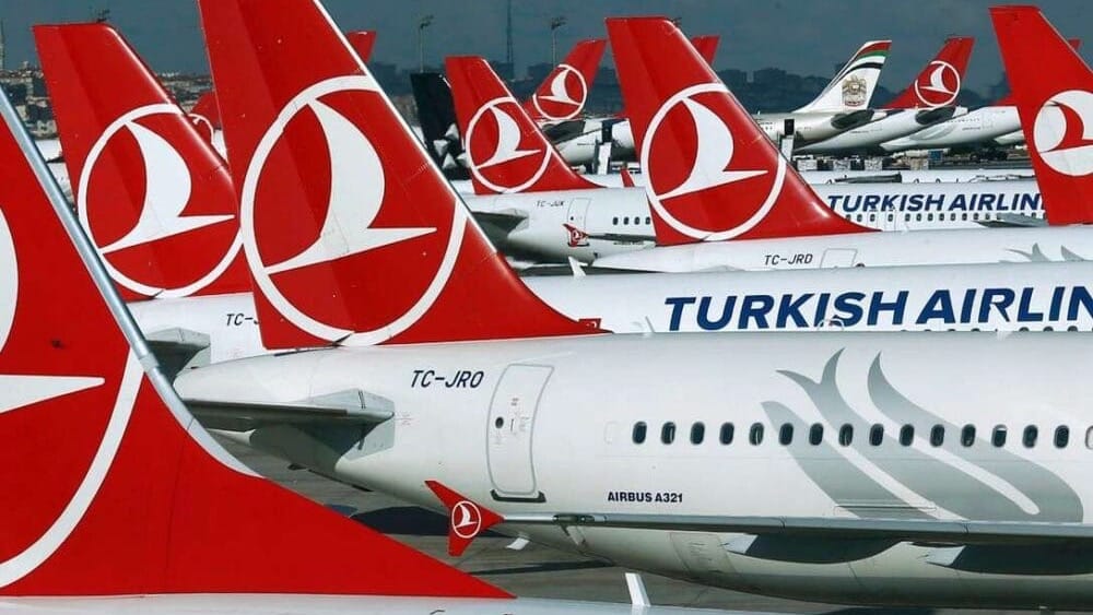 THY Moskova Uçuşlarını Askıya Aldı: Hava Savunma Tedbirleri Nedeniyle Kaos Yaşanıyor